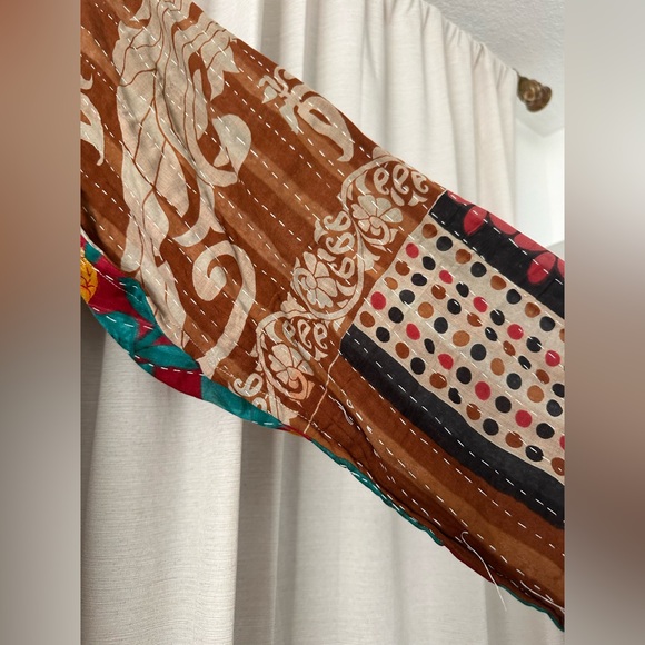 Kantha Bae Trench Robe - Picture 8 of 12